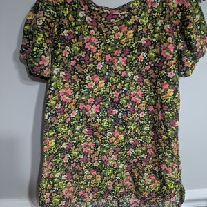 Crown & Ivy Floral Ruffled Puff Sleeve Blouse
